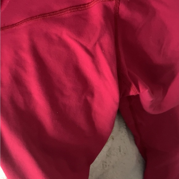 COPY - Red lululemon wonder under - Picture 3 of 3